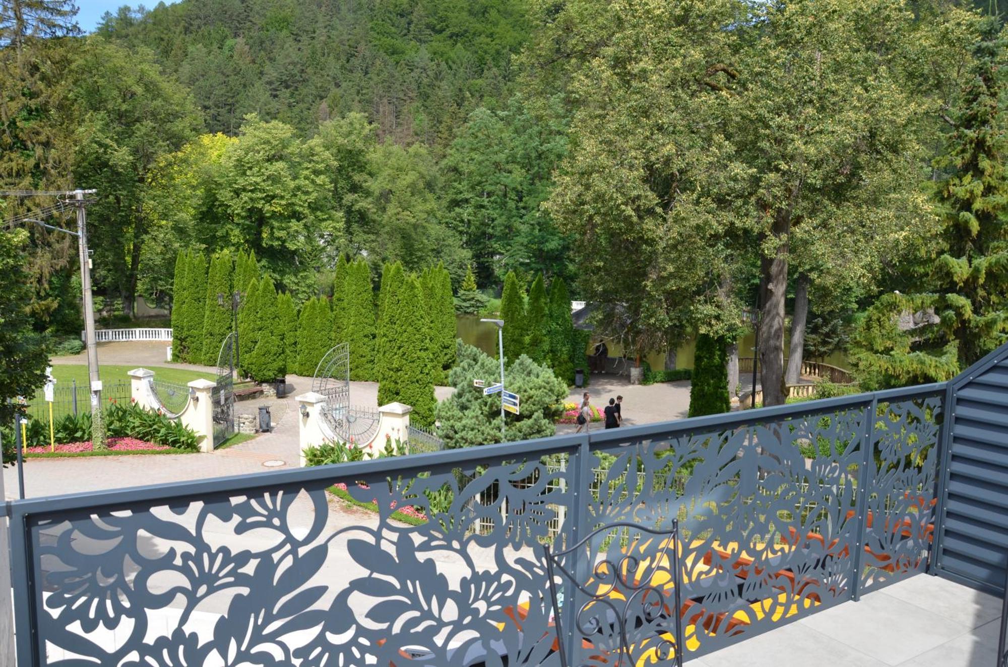 Floravilla Rajecké Teplice Esterno foto